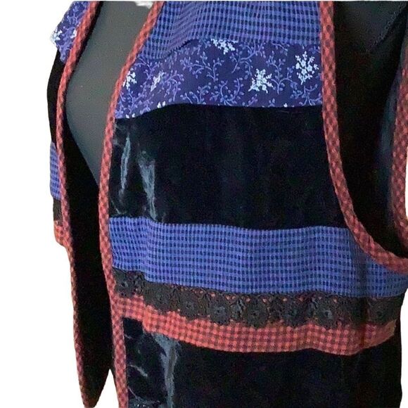 Mixed Media Velour Boho Vest - Picture 2 of 8